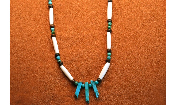Collier Navajo en corail et turquoise sur argent | bijoux anciens Collier Navajo en corail et turquoise sur argent | bijoux anciens